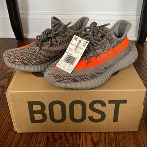 YEEZY BOOST 350 V2: Belurf